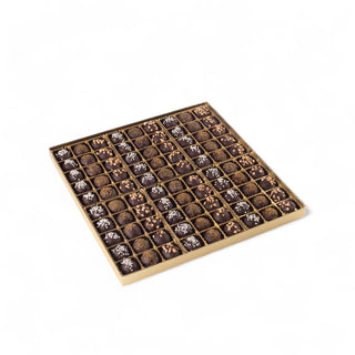 Peanut Chew Gift Box with Assorted Toppings - Giftsmiths